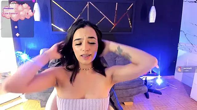 Lau__2 webcams show profile image 