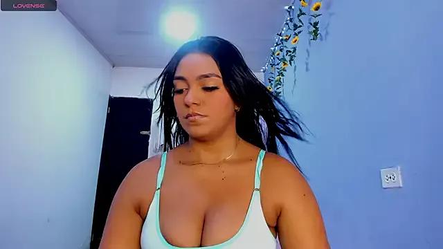 Laura-Summer webcams show profile image 