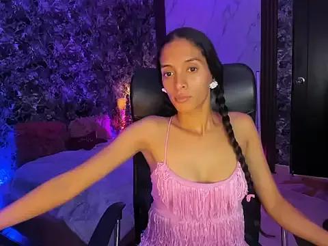 Laura_swett from StripChat is Freechat