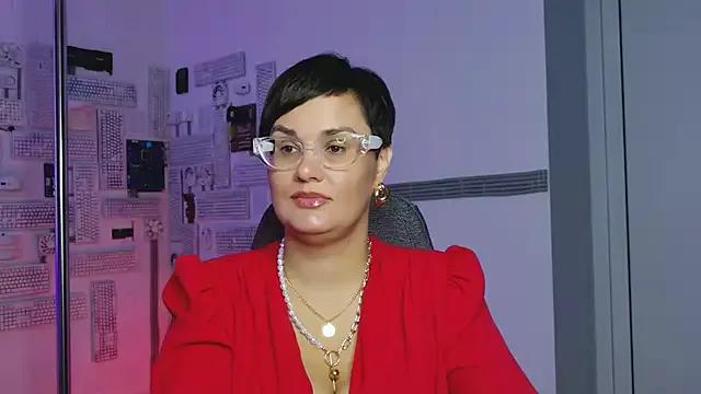 LauraDavidsons from StripChat is Freechat