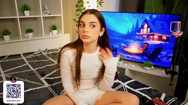 LauraHansil from StripChat is Freechat