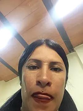 laurahotdirty from StripChat is Freechat