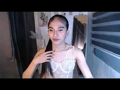 LauraSoHot from StripChat is Freechat