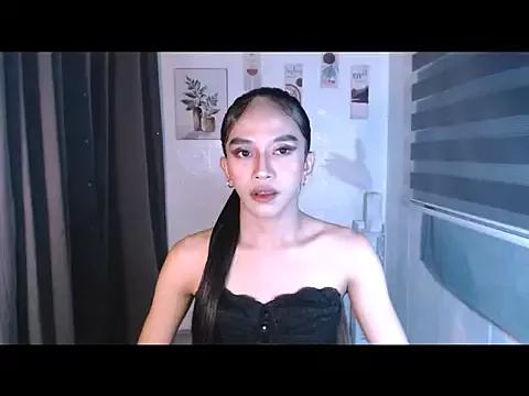 LauraSoHot from StripChat is Freechat