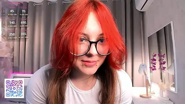 LaurenaLandro from StripChat is Freechat