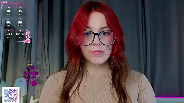 LaurenaLandro from StripChat is Freechat