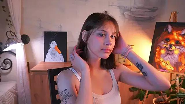 LaurenaParkin from StripChat is Freechat