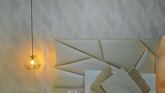 laurettedela_rouse from StripChat is Freechat