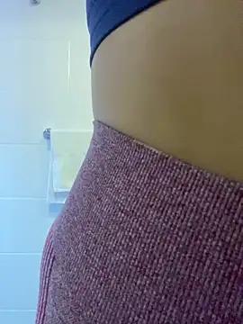 lauuraww from StripChat