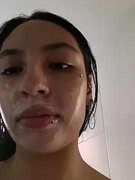 lauuraww from StripChat