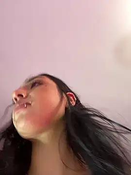 lauuraww from StripChat