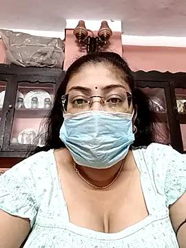 LAVERNIYA_ from StripChat is Freechat
