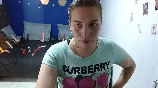 layanafuckhardass from StripChat