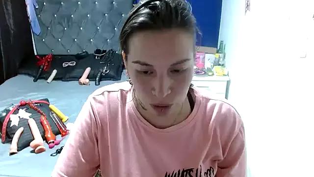 layanafuckhardass from StripChat