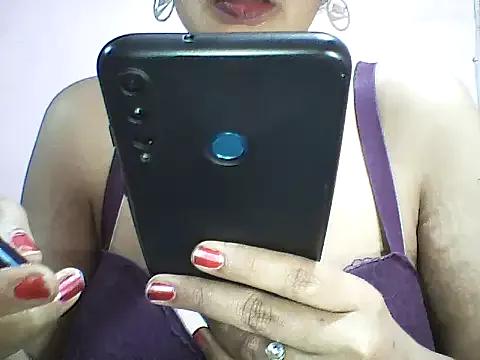 layanah12 from StripChat
