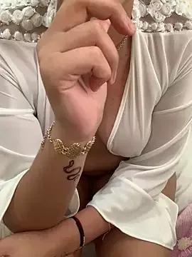 Layla_lolo from StripChat