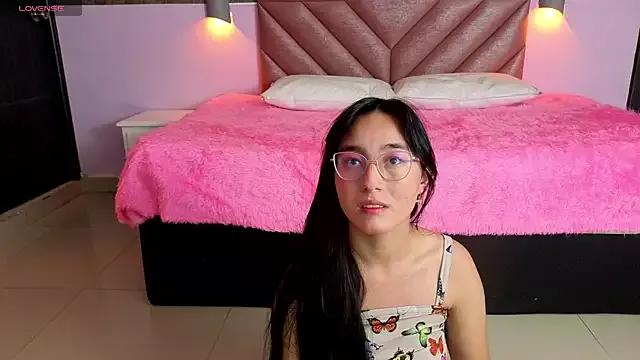 layla_santana from StripChat