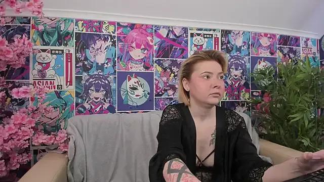 LaylaCookies from StripChat is Freechat