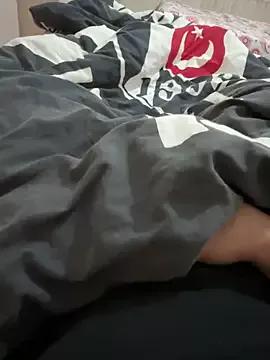 LAZ3R1 from StripChat is Freechat