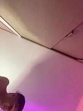 Lea_and_buster_ webcams show profile image 