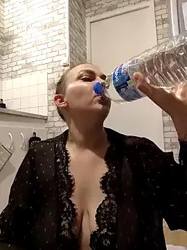 Photos of Lea_Fontaine from StripChat is Freechat