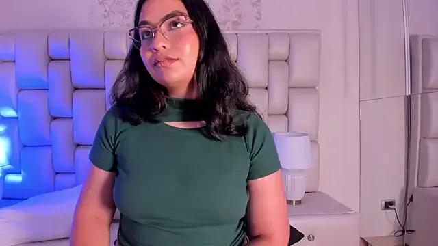 lea_hunter__ from StripChat is Freechat