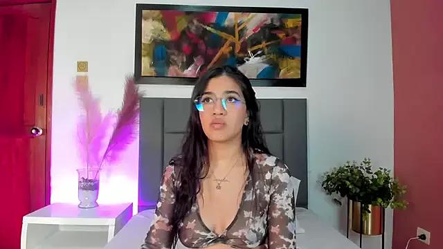 LeaahCarter from StripChat