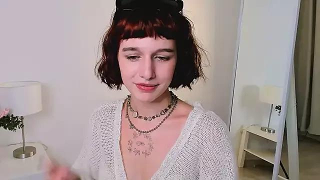 LeelooYolo from StripChat