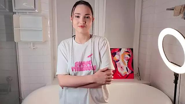 LeenaPuita from StripChat