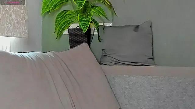 Leia_Rose from StripChat is Freechat