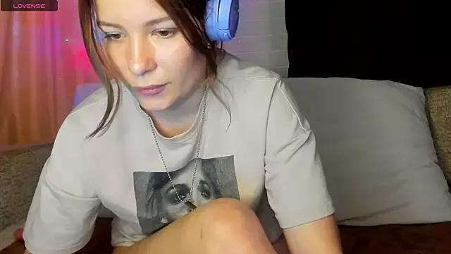 Leila_purr18 from StripChat