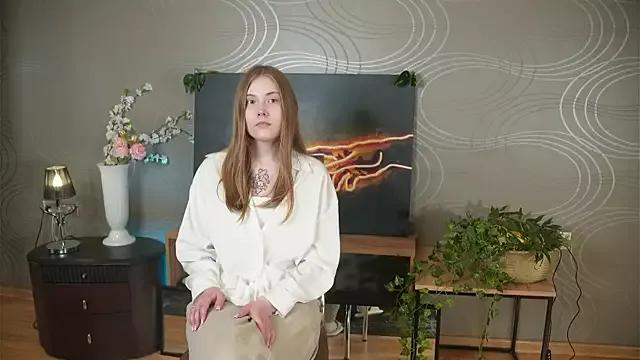 LeilaCrute from StripChat