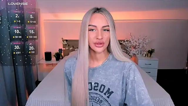 Leilalav from StripChat