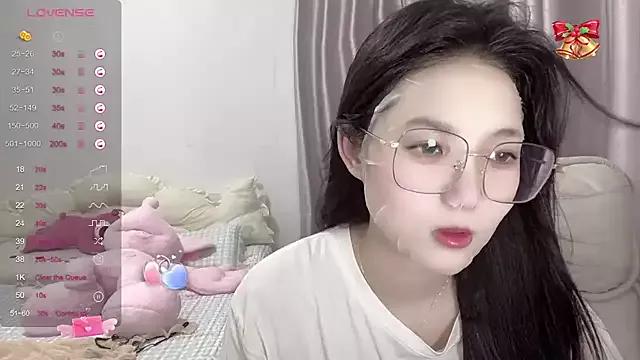 LeLe-666 from StripChat