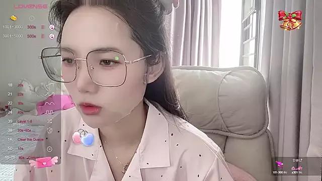 LeLe-666 from StripChat