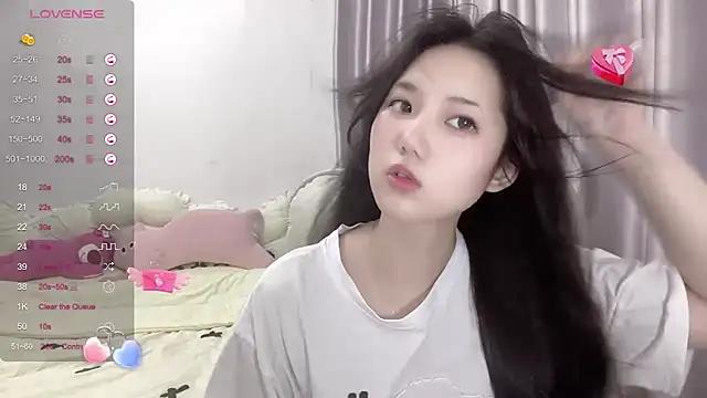 LeLe-666 from StripChat
