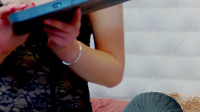Lenna_Paul from StripChat