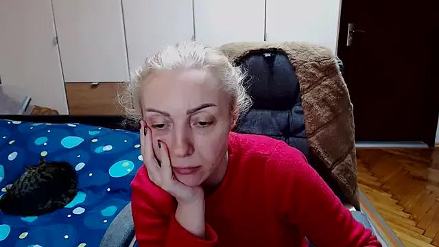 Leona-Exotic webcams show profile image 