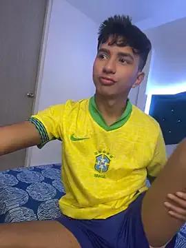 Leonarrrd_01 on StripChat