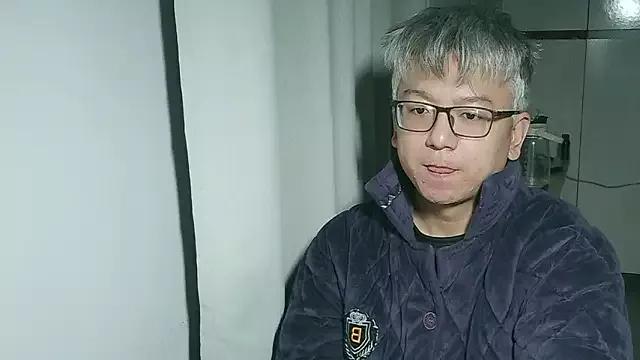 LeoUSIR webcams show profile image 