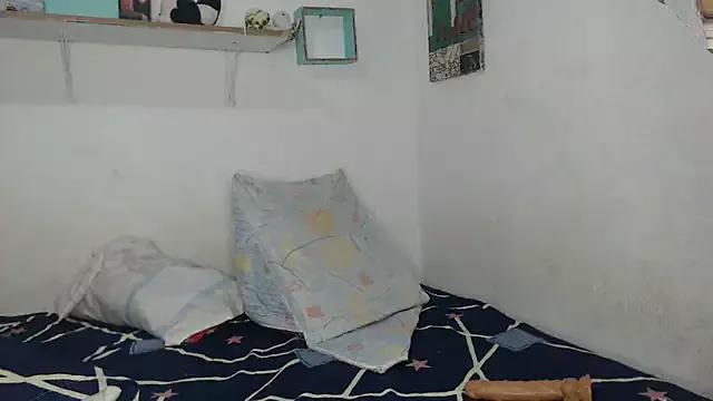 Lesliemilk5 from StripChat