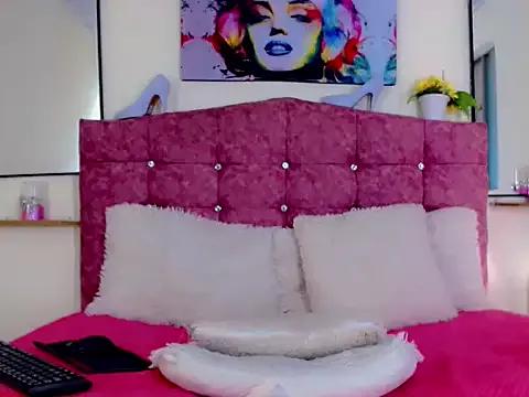 Photos of Lesly_Zafiro- from StripChat is Freechat