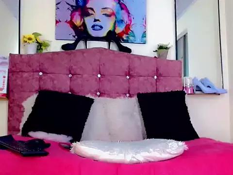 Lesly_Zafiro- from StripChat
