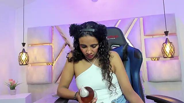 leslyflorez from StripChat