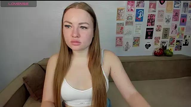 Lessy_Sy from StripChat