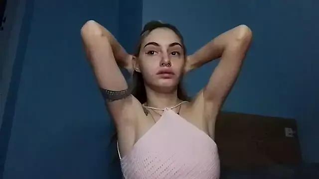 lesyawhite from StripChat is Freechat