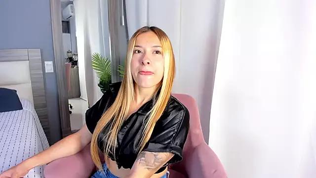 LexxyBunny_ from StripChat