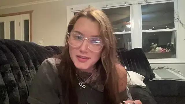 lexymarie from StripChat is Freechat
