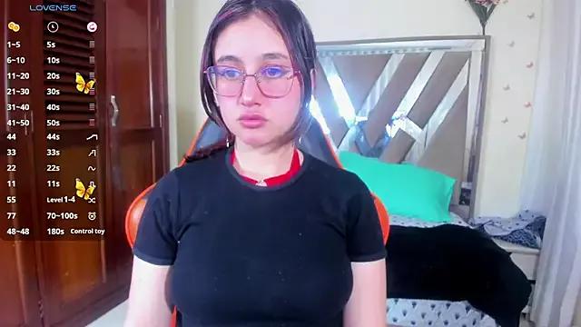 leyla_darly from StripChat