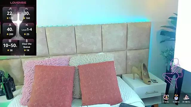LiaaGenner from StripChat